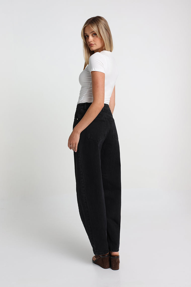 Cora Barrel Jeans | Black Denim