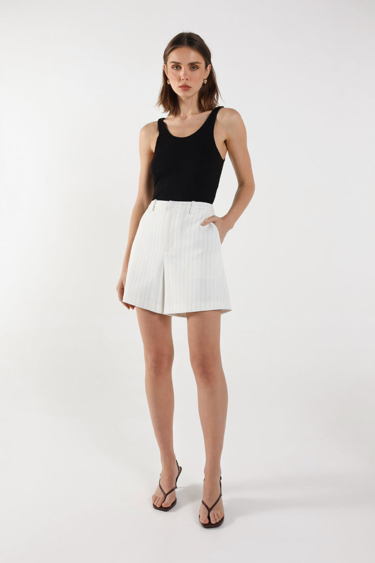 Wyn Bermuda Shorts | White Pinstripe